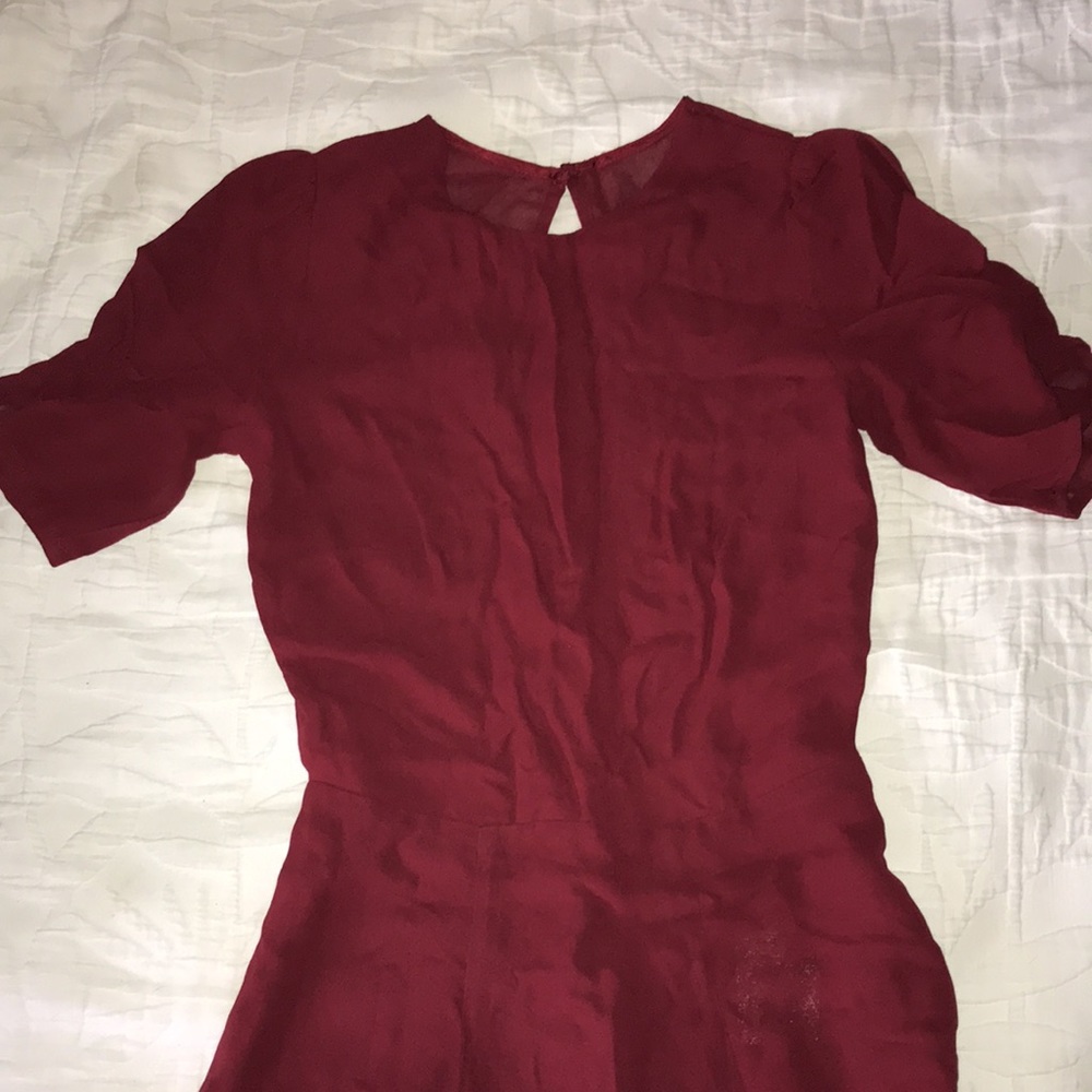 REFORMATION GRACIE RUCHED SLEEVE MINIDRESS GARNET - Picture 6 of 11
